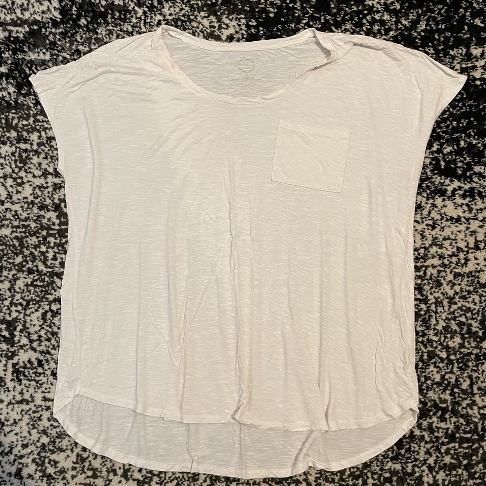 white t shirt